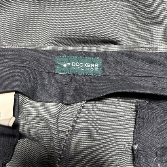 Dockers Recode 34X30 Cotton Microfiber Check Pattern Pleated Front Slacks Pants - Picture 2 of 8